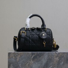 Replica Dior Groove 20 Bag