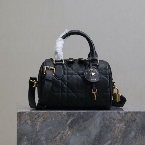 Replica Dior Groove 20 Bag