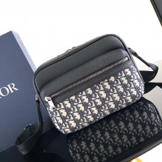 Dior Rider 2.0 Zipped Messenger Bag