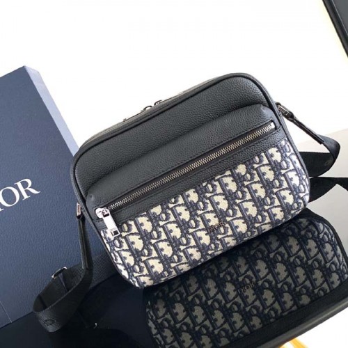 Dior Rider 2.0 Zipped Messenger Bag
