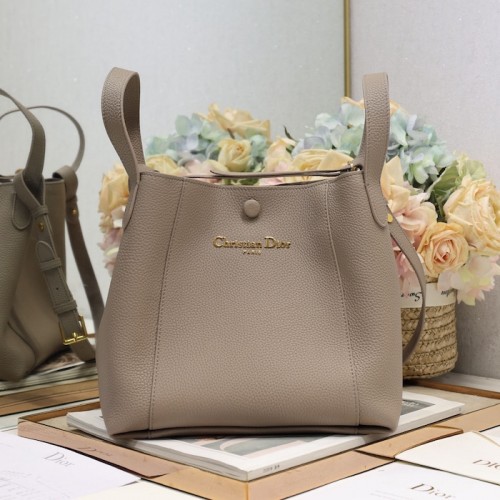 Replica Dior Medium Signature Bucket Bag grey leather