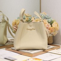 Replica Dior Medium Signature Bucket Bag white leather