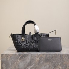 Dior Toujours bag