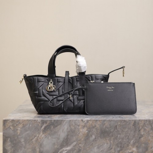 Dior Toujours bag