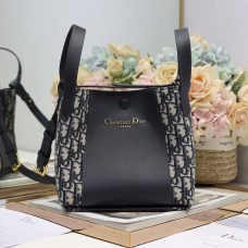 Replica Dior Small Signature Bucket Bag black leather